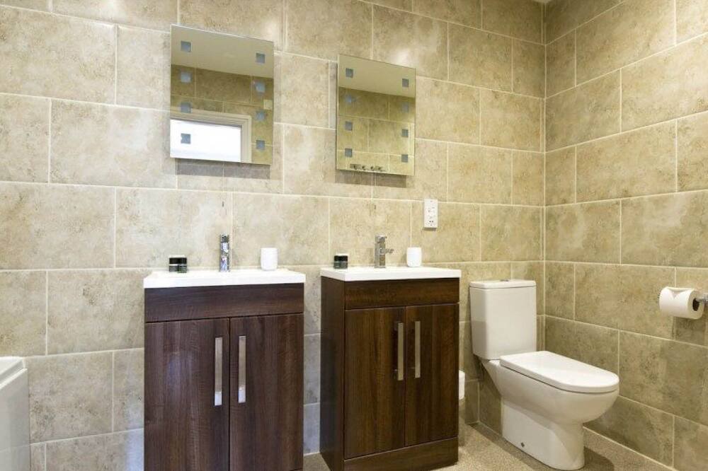Photo of Bathroom in West Lulworth