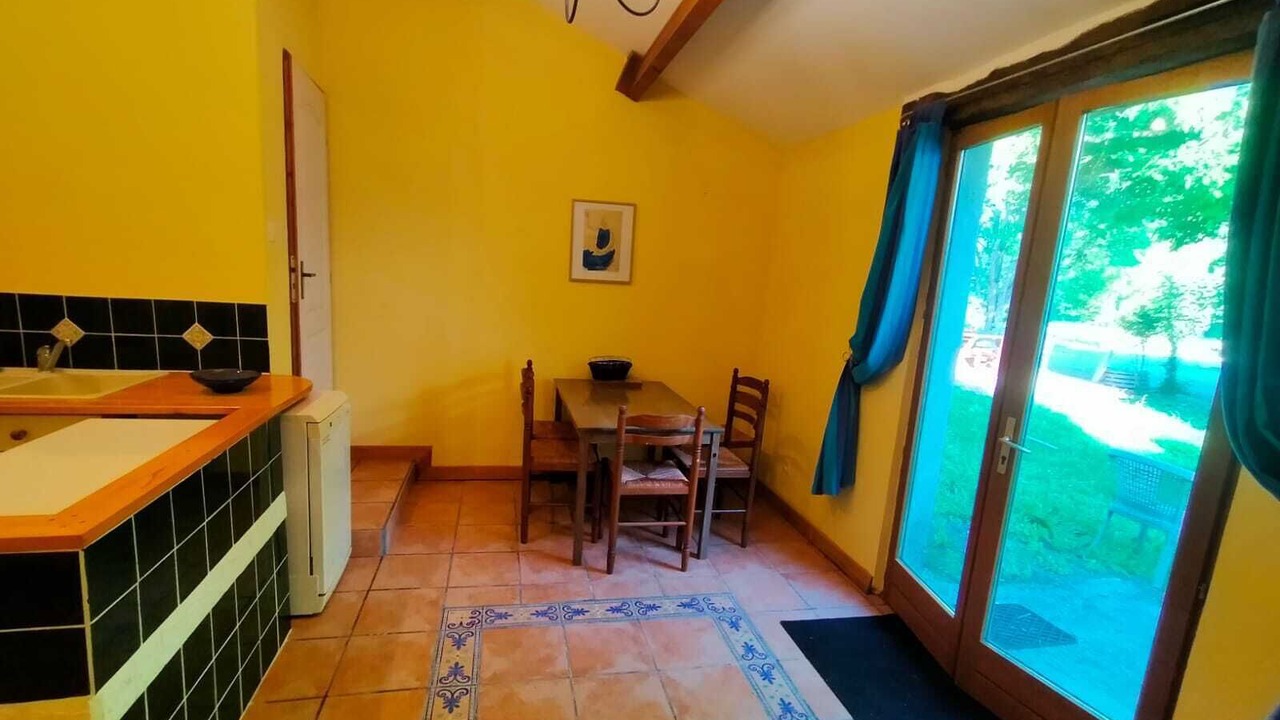 Photo of Others in Bellon