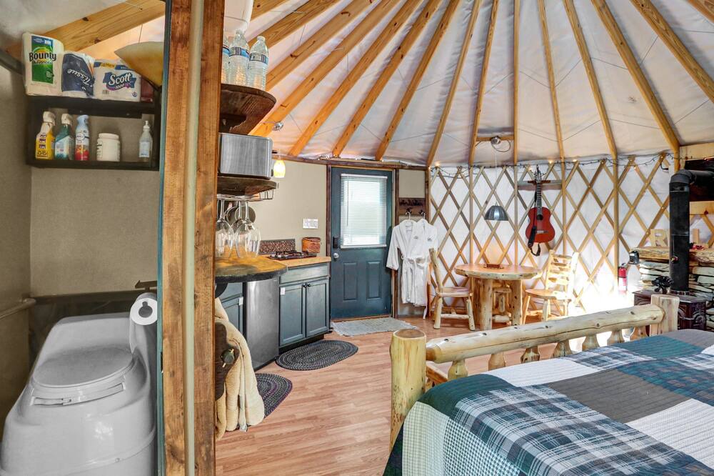 Photo of Bedroom in Lenhartsville