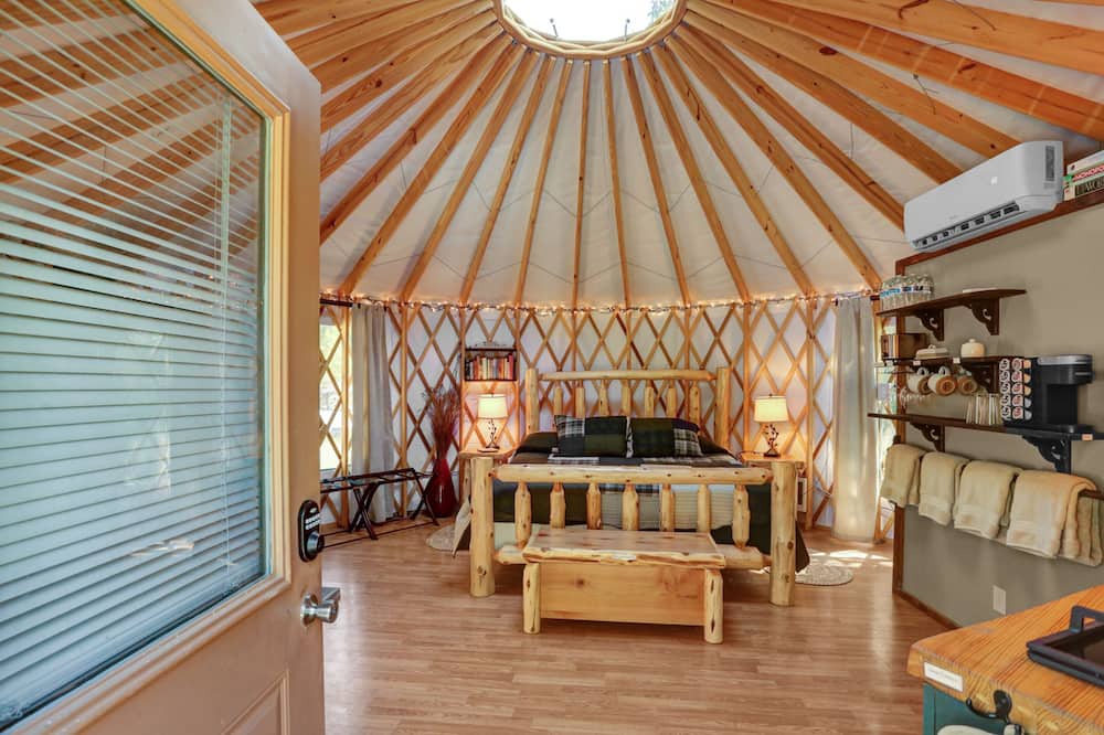 Photo of Bedroom in Lenhartsville