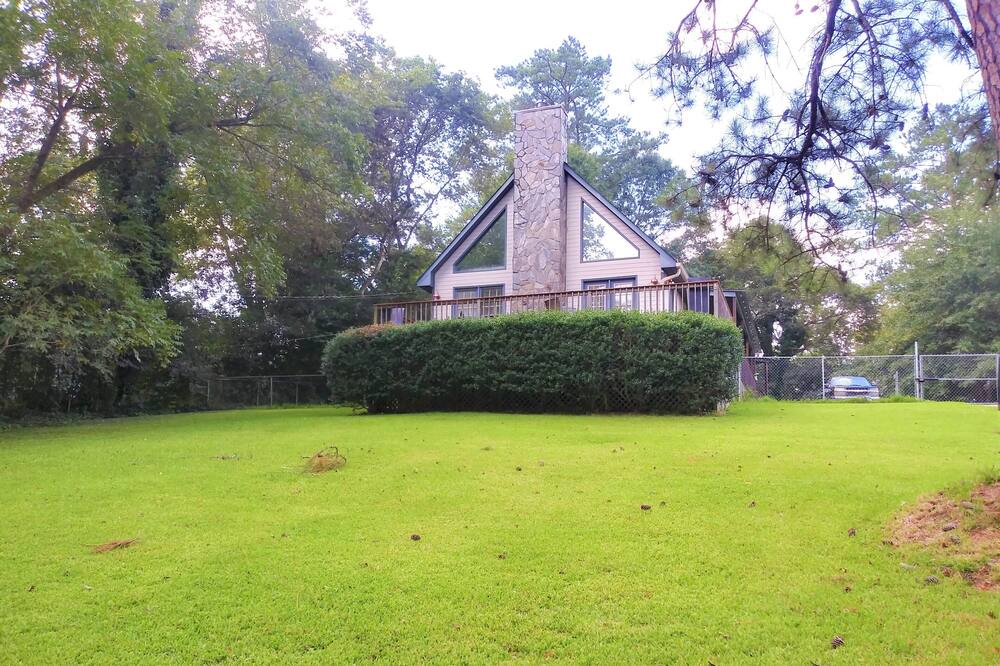 Photo of Outdoor in Macon
