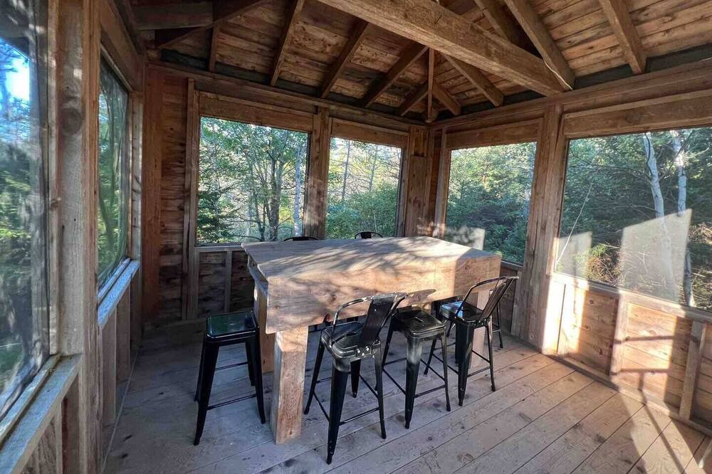 Photo of Patio Balcony in Hubley