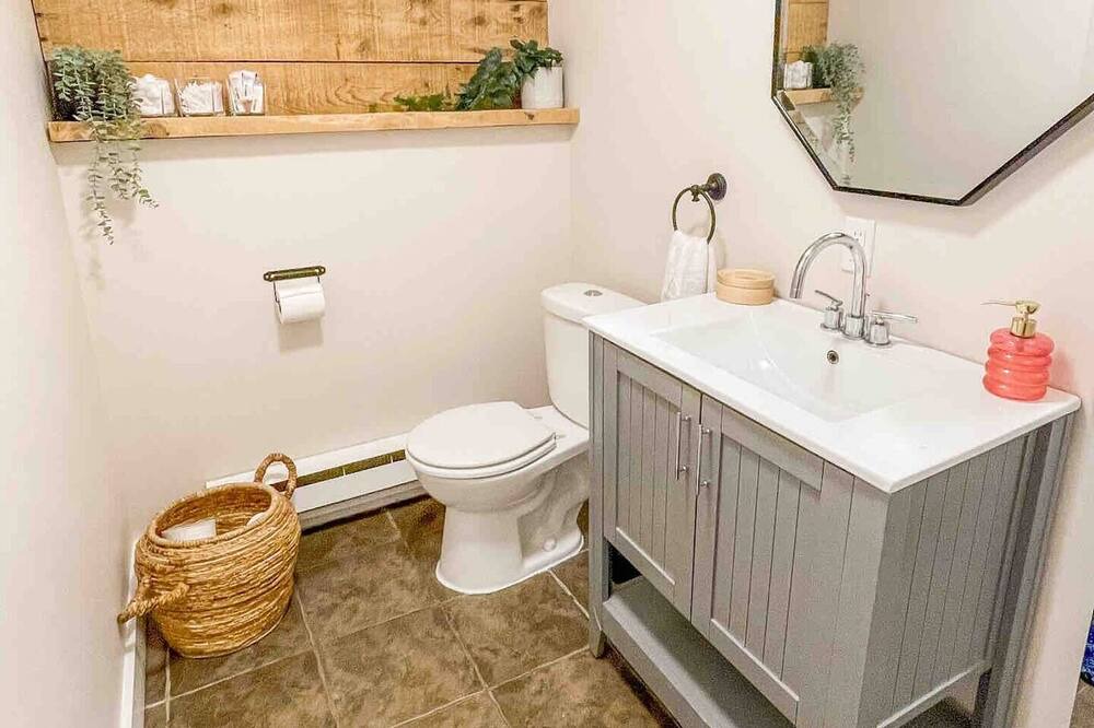 Photo of Bathroom in Hubley