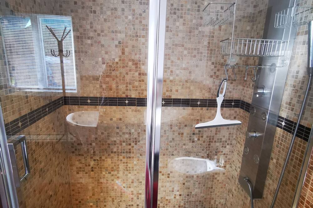 Photo of Bathroom in Sainte-Lucie-des-Laurentides