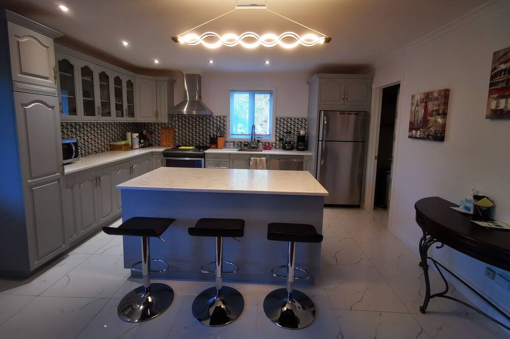 Photo of Kitchen in Sainte-Lucie-des-Laurentides