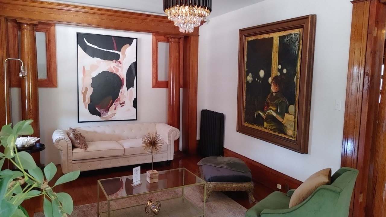 Photo of Livingroom in Gananoque