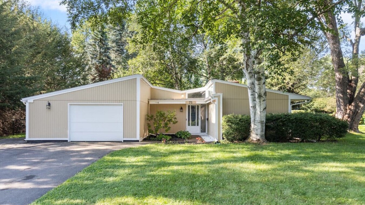 Photo of Outdoor in Penfield
