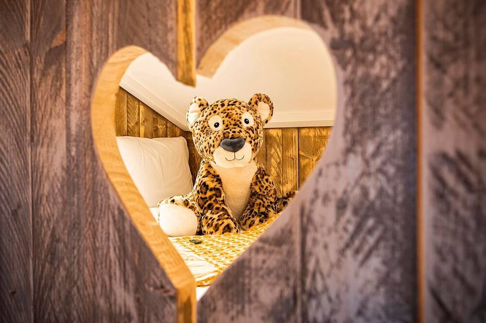 Photo of Others in Overton-on-dee