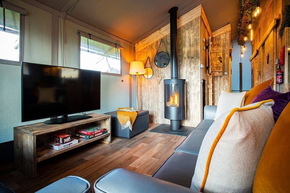 Photo of Livingroom in Overton-on-dee