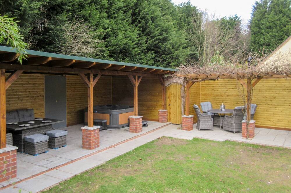 Photo of Patio Balcony in Rugeley