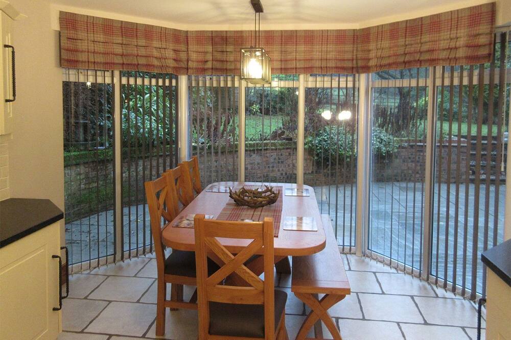 Photo of Kitchen in Rugeley