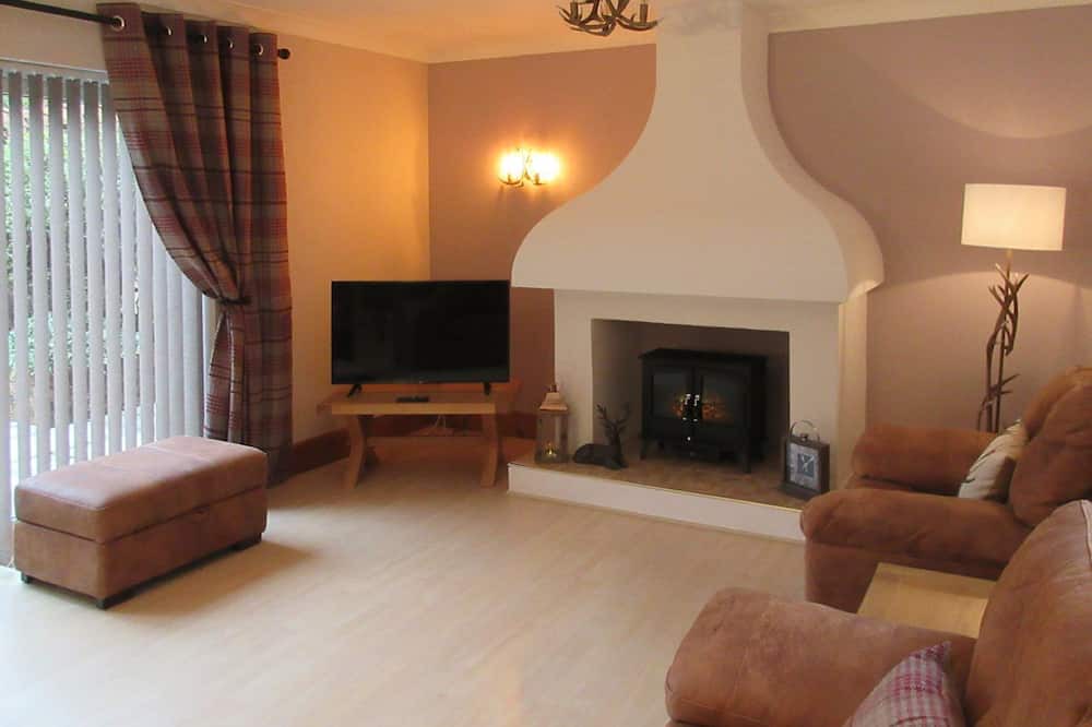 Photo of Livingroom in Rugeley