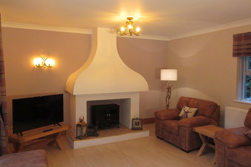 Photo of Livingroom in Rugeley