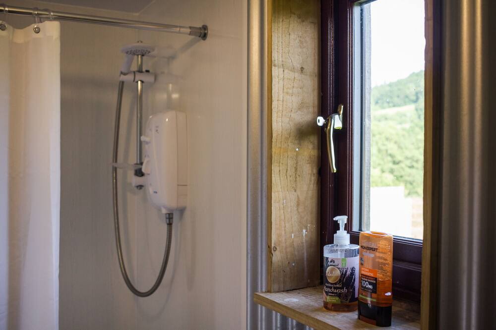 Photo of Bathroom in Talybont-on-Usk