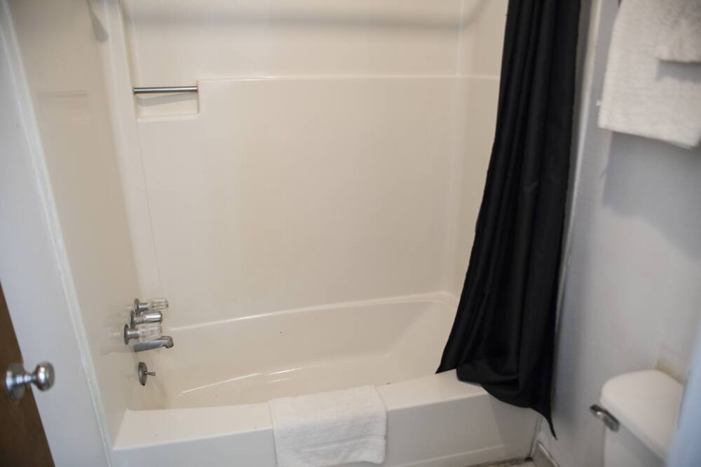 Photo of Bathroom in Dermott