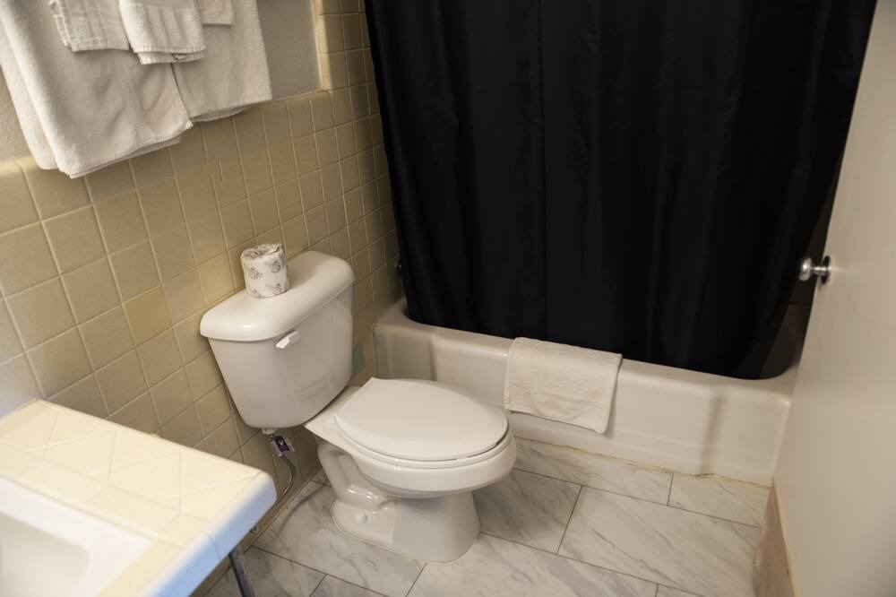 Photo of Bathroom in Dermott