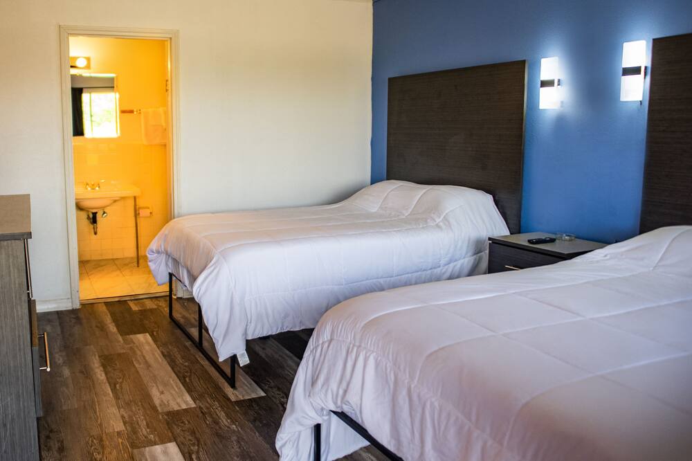 Photo of Bedroom in Dermott
