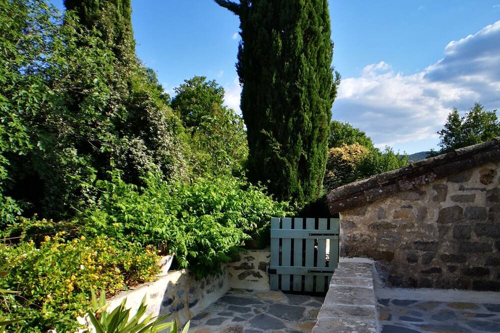 Photo of Outdoor in Cros