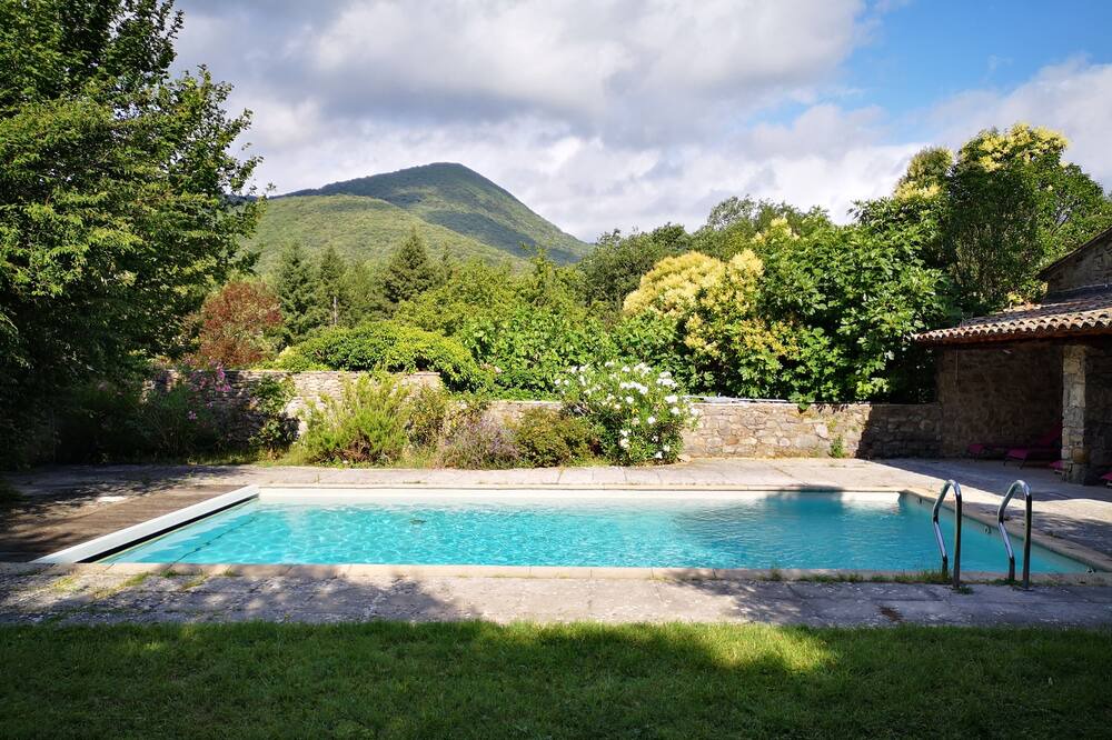 Photo of Outdoor in Cros
