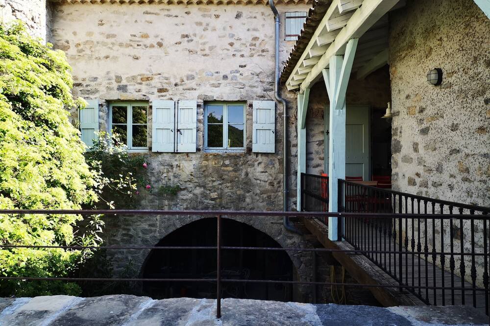 Photo of Outdoor in Cros