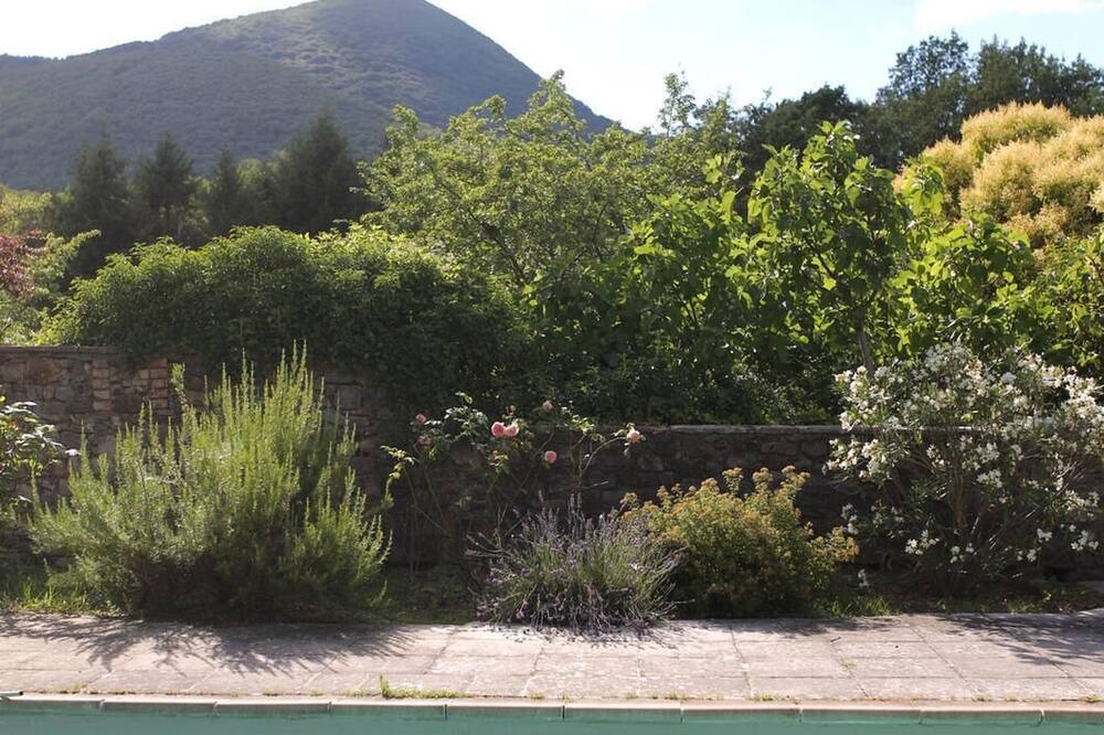 Photo of Outdoor in Cros