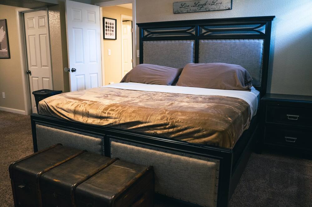 Photo of Bedroom in East Colorado Springs