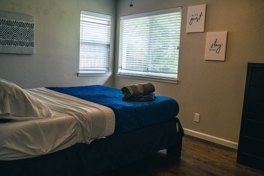 Photo of Bedroom in East Colorado Springs