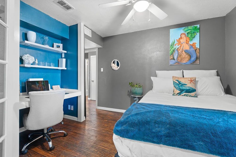 Photo of Bedroom in Euless