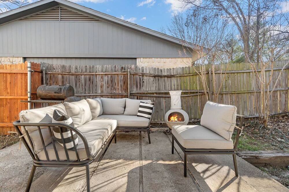 Photo of Patio Balcony in Euless