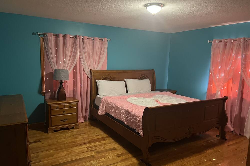 Photo of Bedroom in Springfield