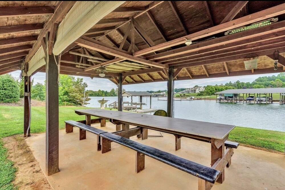 Photo of Outdoor in Union Hall