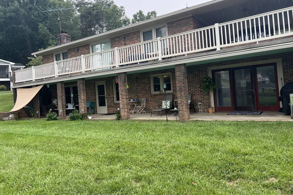 Photo of Outdoor in Union Hall