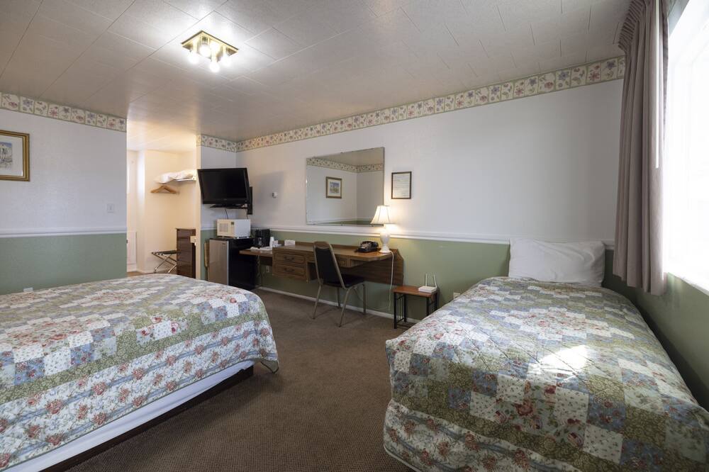 Photo of Bedroom in Frontier