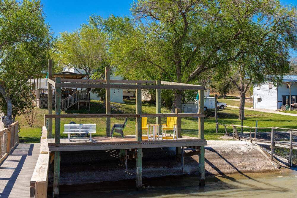 Photo of Outdoor in Pernitas Point