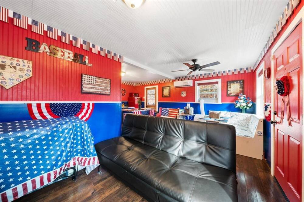 Photo of Livingroom in Jefferson