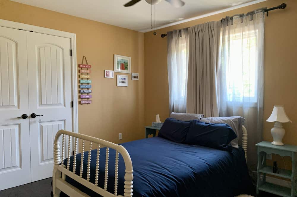 Photo of Bedroom in Bayview