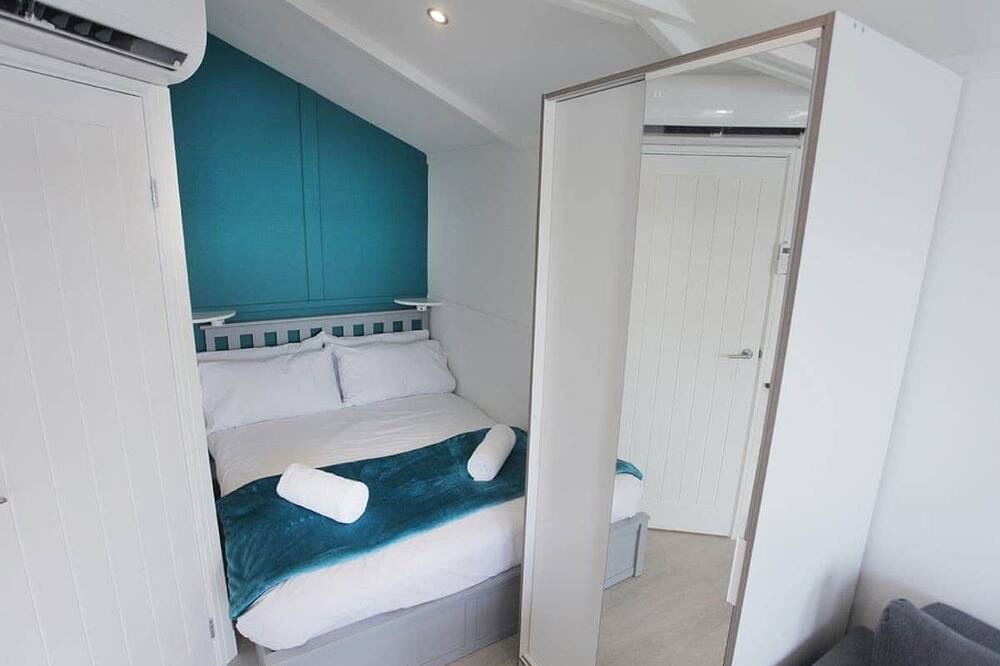 Photo of Others in Hamble-le-Rice