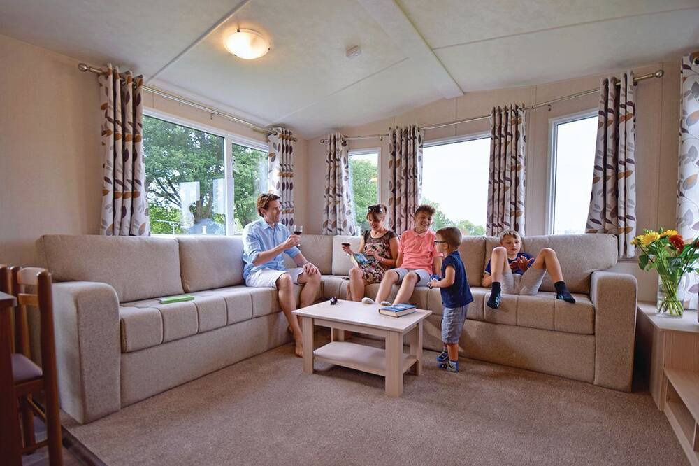 Photo of Livingroom in Hamble-le-Rice