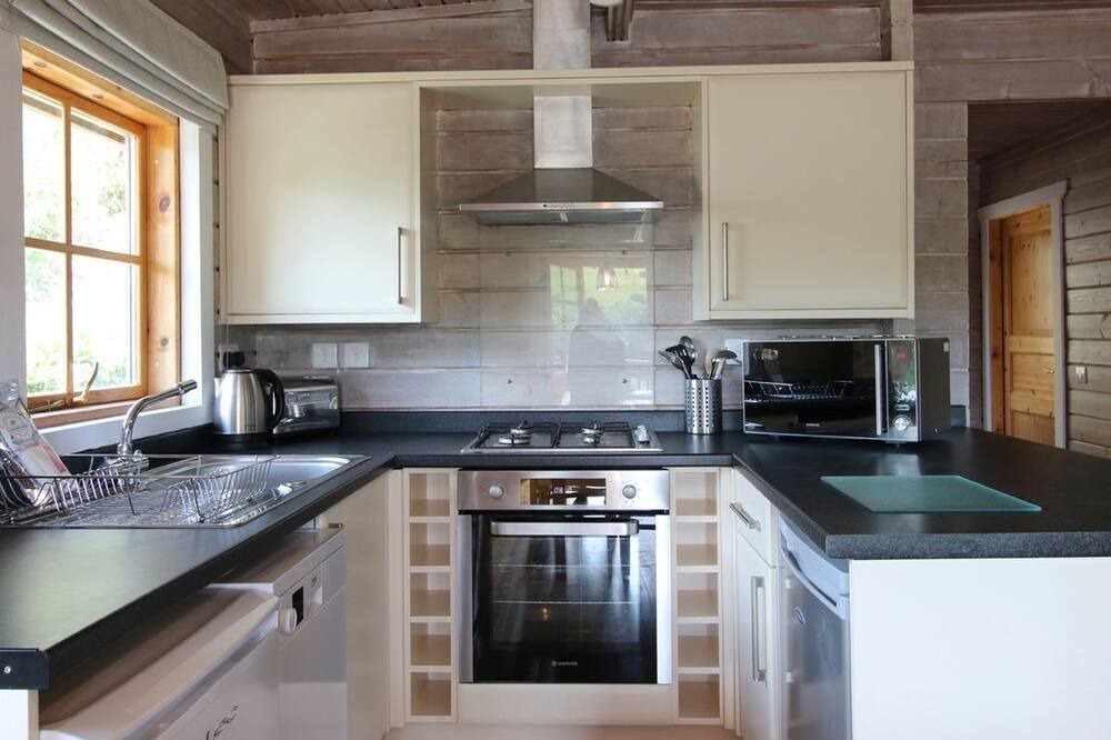 Photo of Kitchen in Llanrhystud