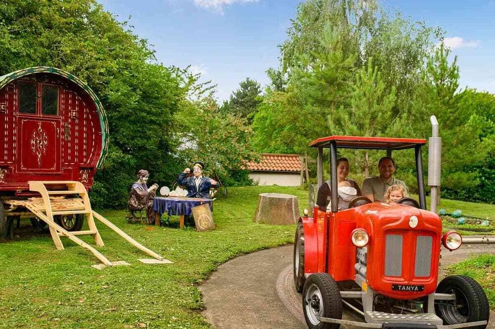 Photo of Others in Rampton