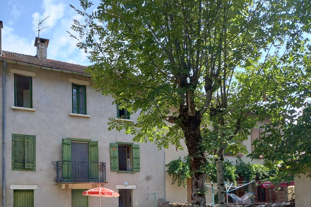 Photo of Outdoor in Savignac-les-Ormeaux