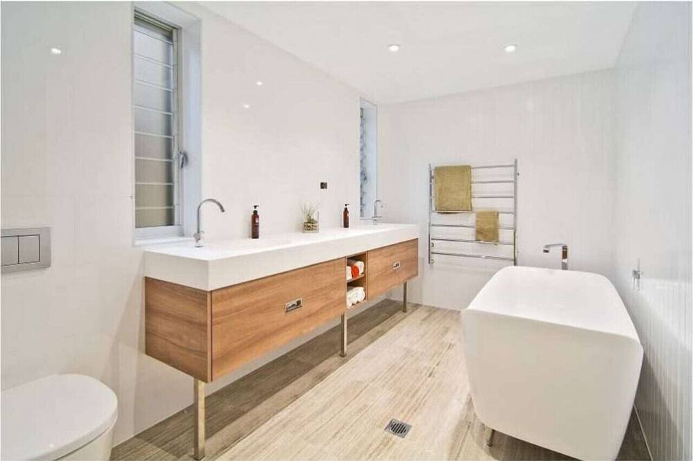 Photo of Others in Queenscliff