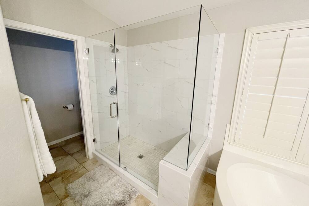Photo of Bathroom in Canyon Trails