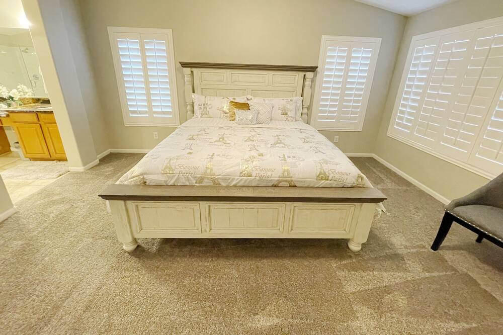 Photo of Bedroom in Canyon Trails