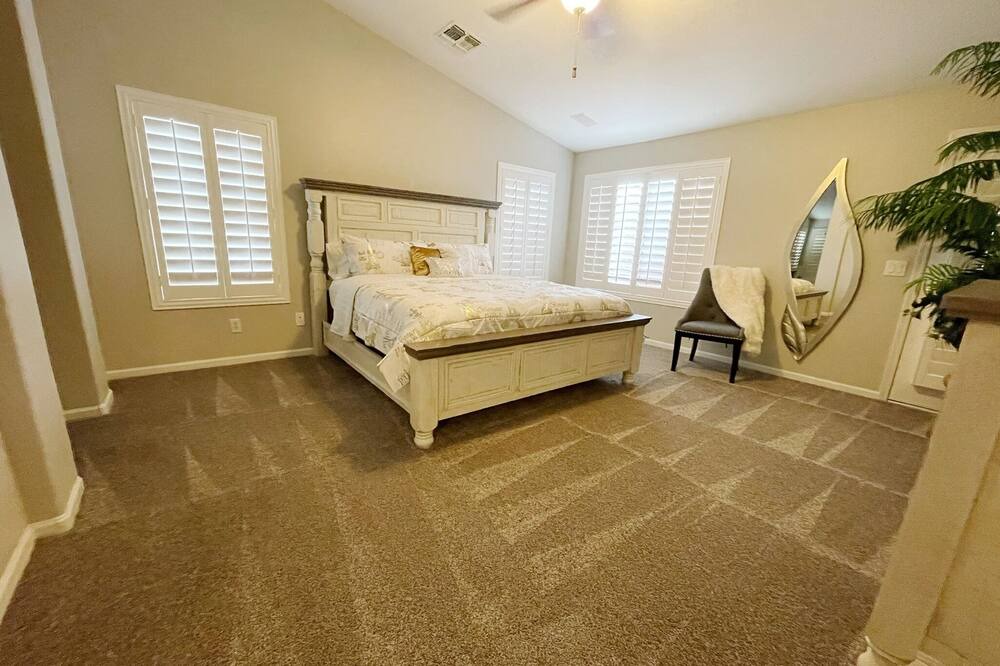 Photo of Bedroom in Canyon Trails