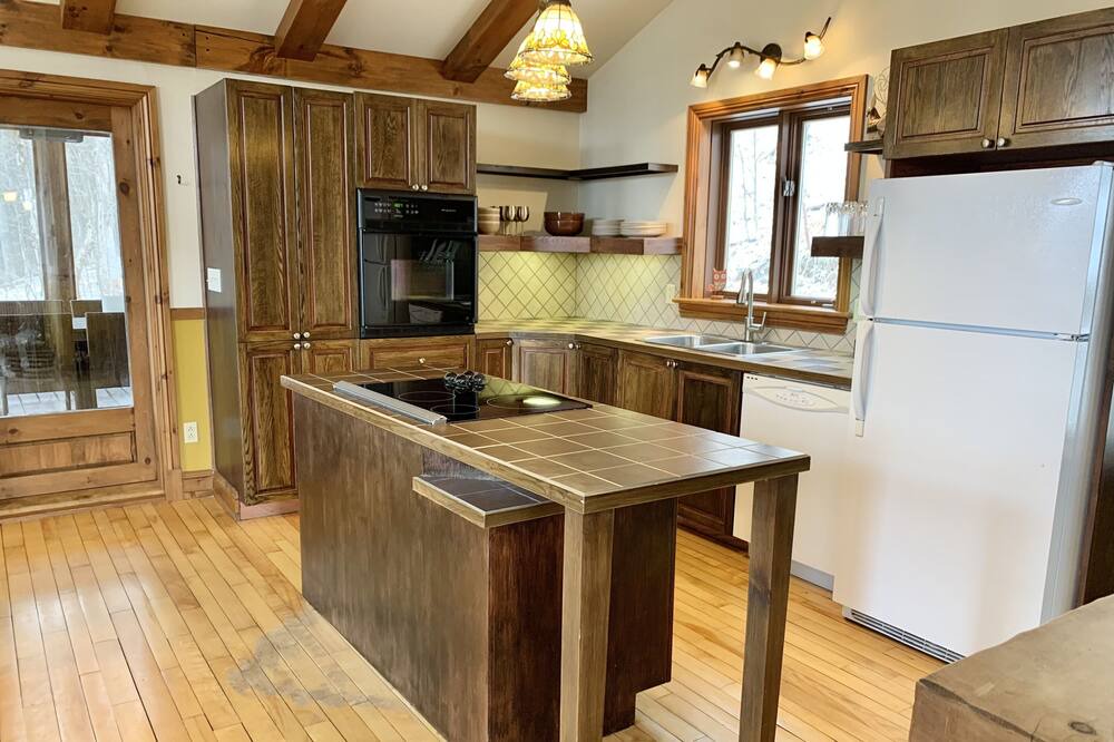 Photo of Kitchen in Saint-Faustin-Lac-Carre