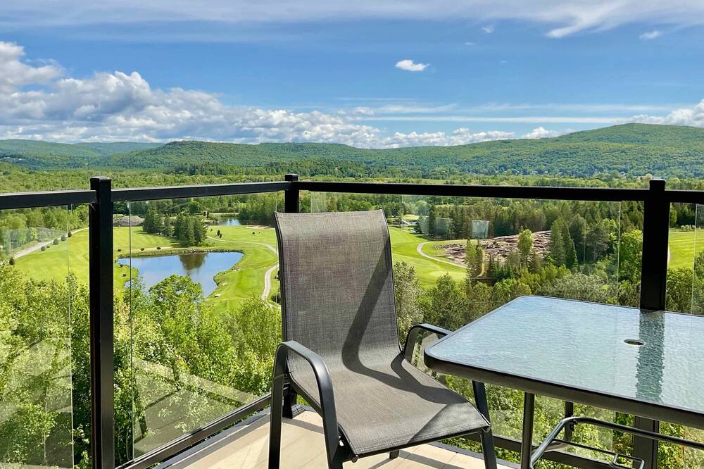 Photo of Patio Balcony in Sainte-Emelie