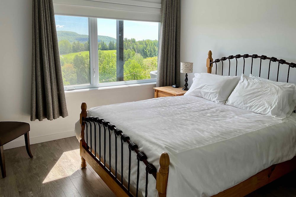 Photo of Bedroom in Sainte-Emelie
