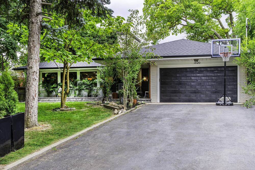 Photo of Outdoor in Etobicoke