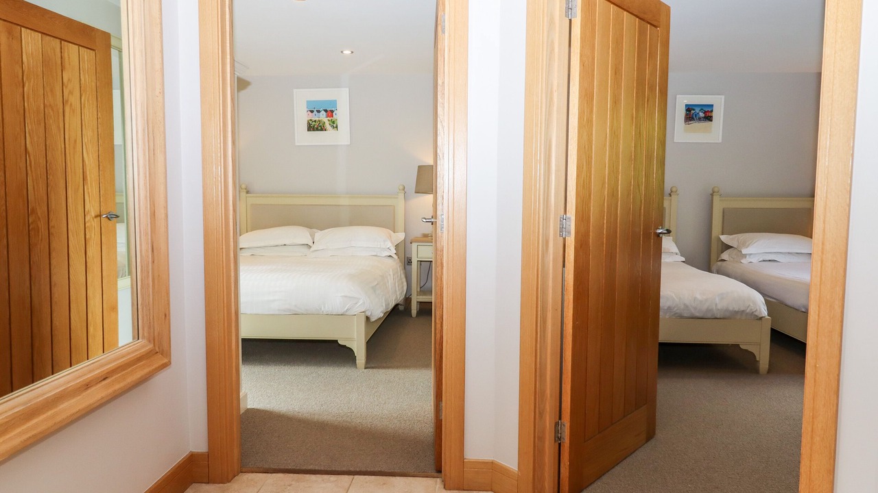 Photo of Others in Eleighwater